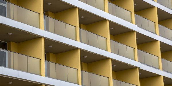 Carpintería Metálica de Aluminio / PVC Girona · Balconeras
