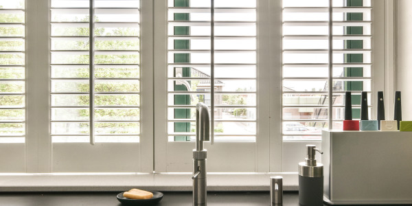 Puertas y Ventanas de Aluminio / PVC a medida Girona · Contraventanas de Aluminio y Persianas