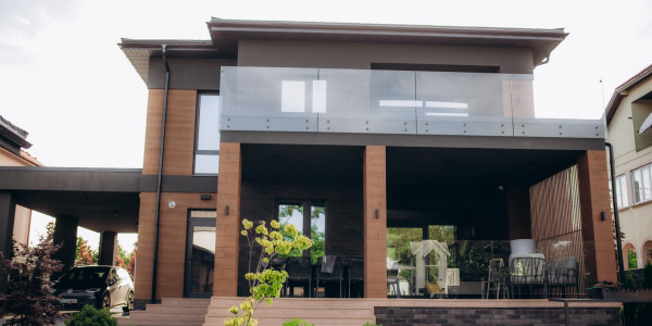Puertas y Ventanas Insonorizadas de Aluminio / PVC Girona · Balconeras