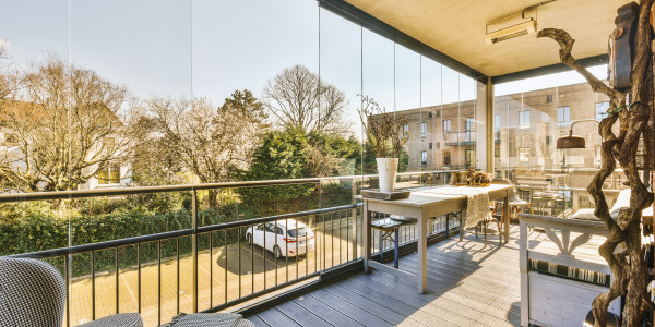 Puertas y Ventanas Seguridad de Aluminio / PVC en Girona · Cortinas de Cristal