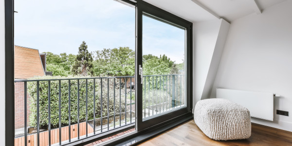Puertas y Ventanas Seguridad de Aluminio / PVC en Girona · Puertas Correderas a Medida